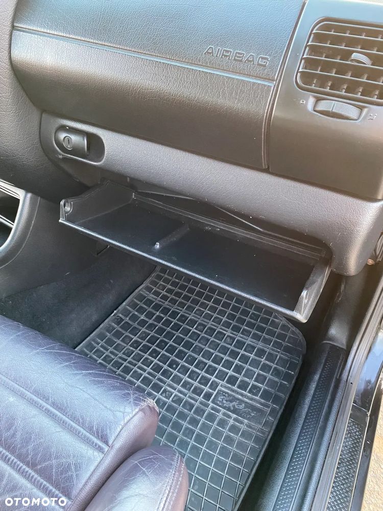 Volkswagen Golf - 25