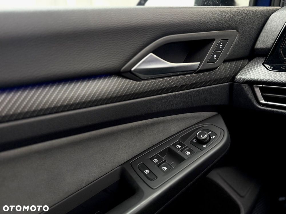 Volkswagen Golf - 26