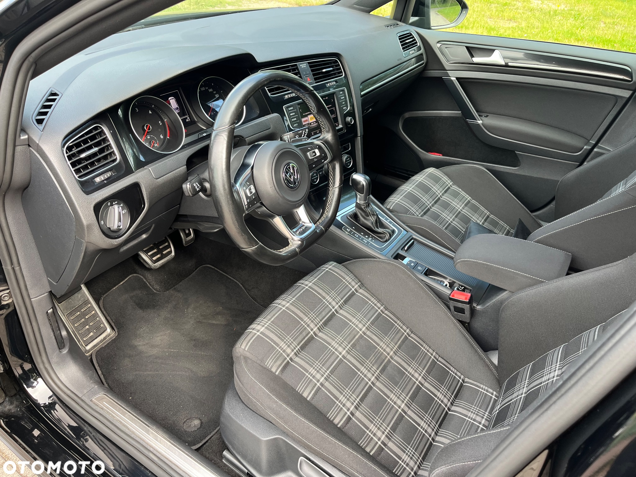Volkswagen Golf GTD (BlueMotion Technology) DSG - 11