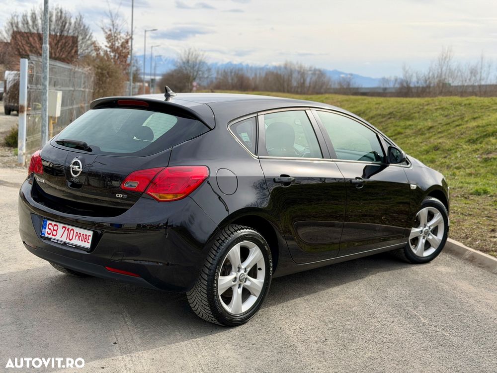 Opel Astra 1.7 CDTI Enjoy - 6