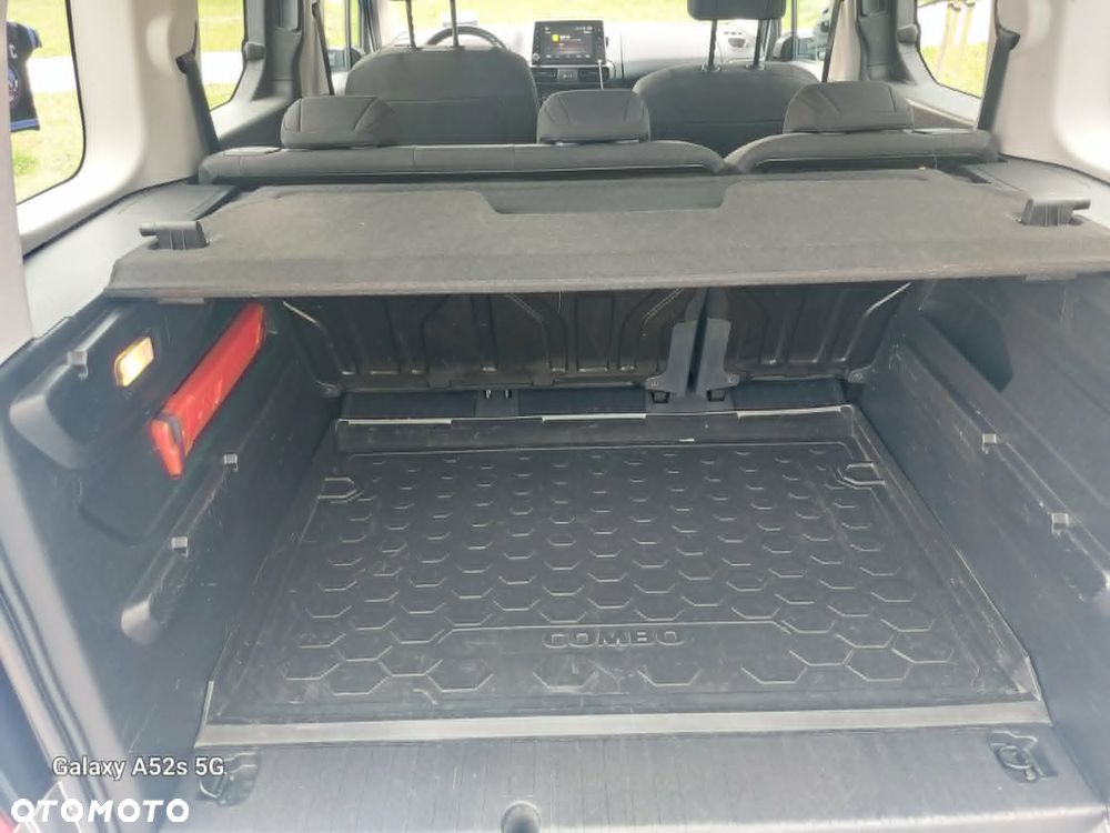 Opel Combo 1.2 Turbo Enjoy S&S - 8