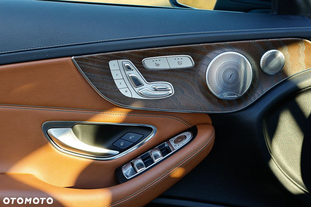 Mercedes-Benz Klasa C 300 Cabrio 9G-TRONIC AMG Line - 21