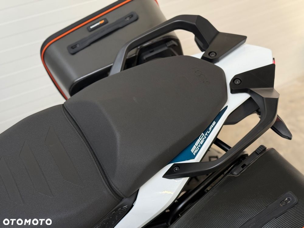 KTM Adventure - 30