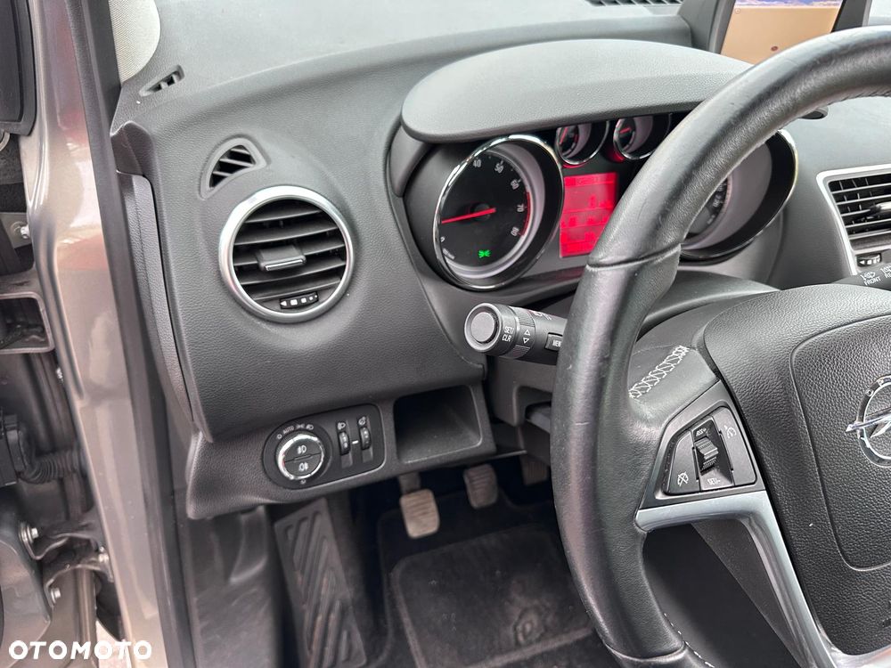 Opel Meriva 1.4 Ecoflex Start/Stop Innovation - 19