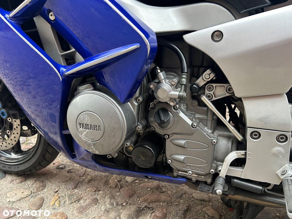 Yamaha FJR - 26