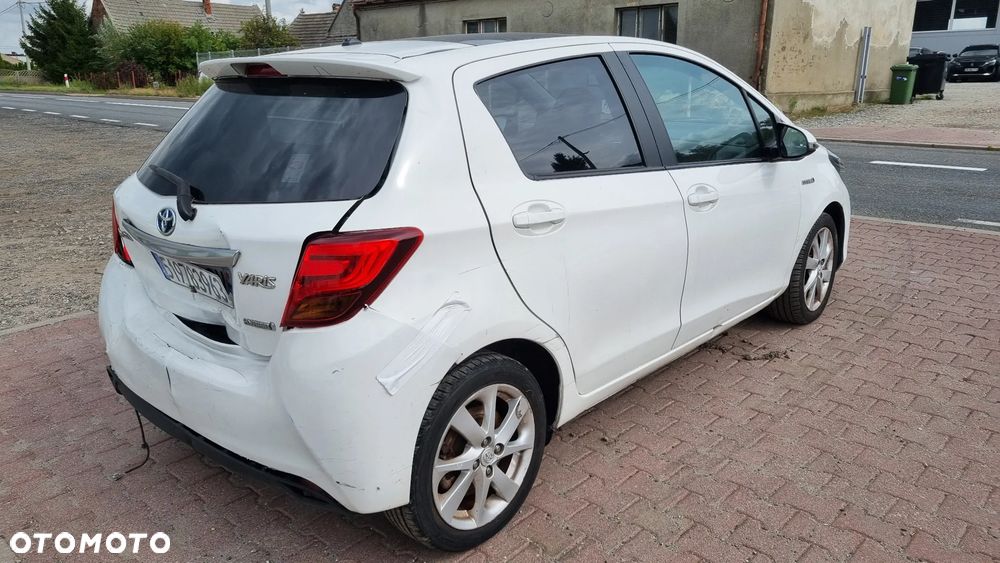 Toyota Yaris 1.5 VVT-i Comfort - 4