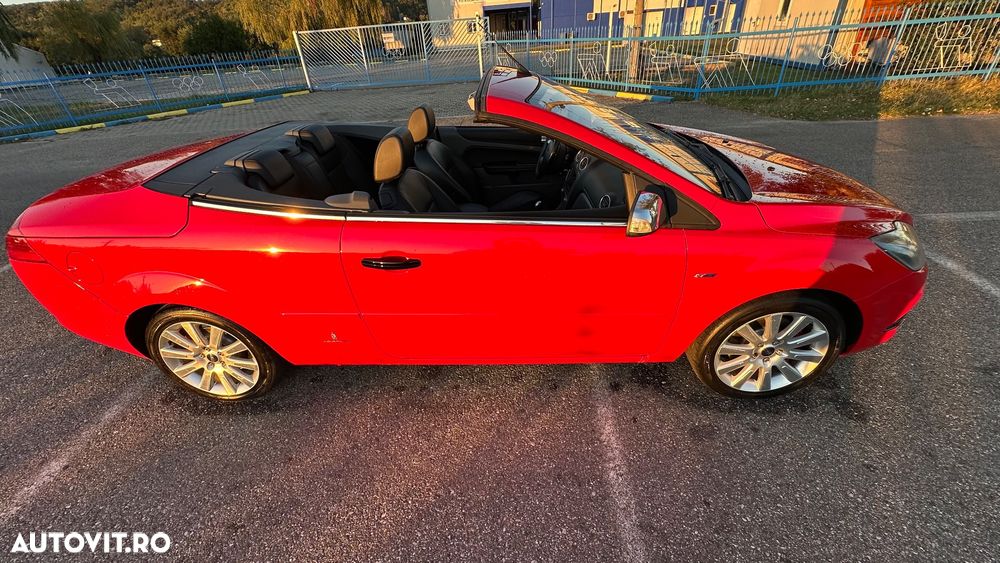 Ford Focus 2.0 16V Titanium - 37