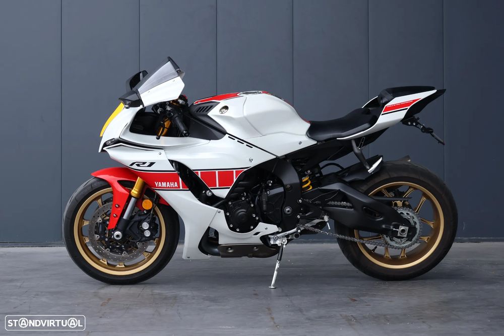 Yamaha R 1 60º Aniversário - 4