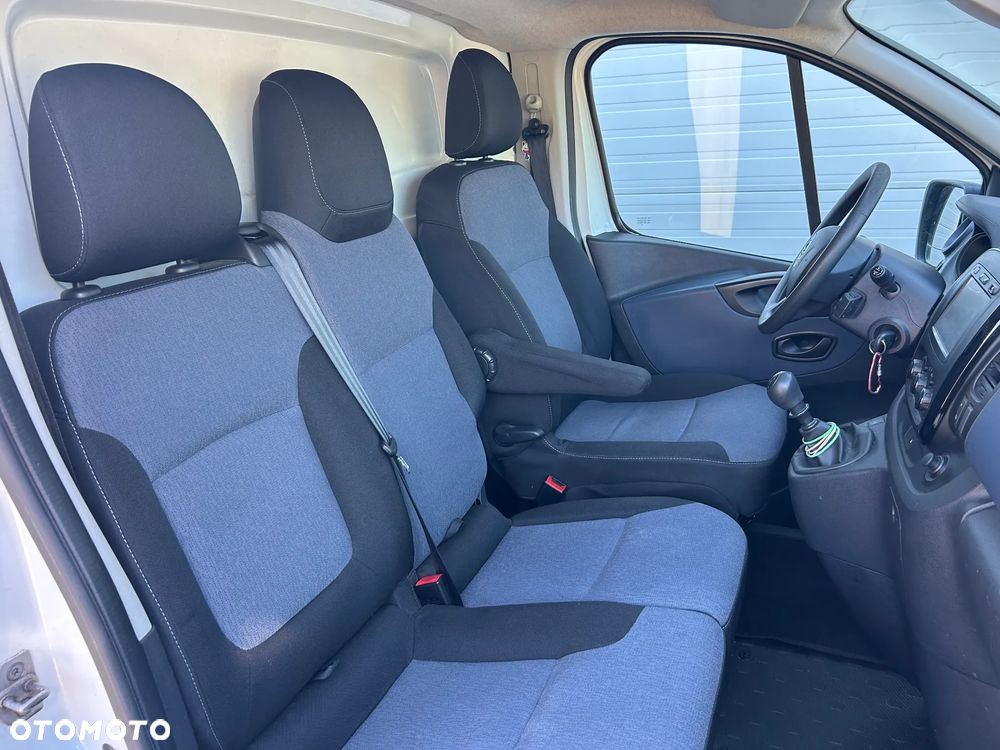 Opel VIVARO - 33