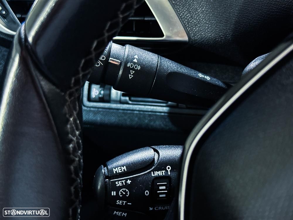 Peugeot 3008 1.6 BlueHDi Allure - 25