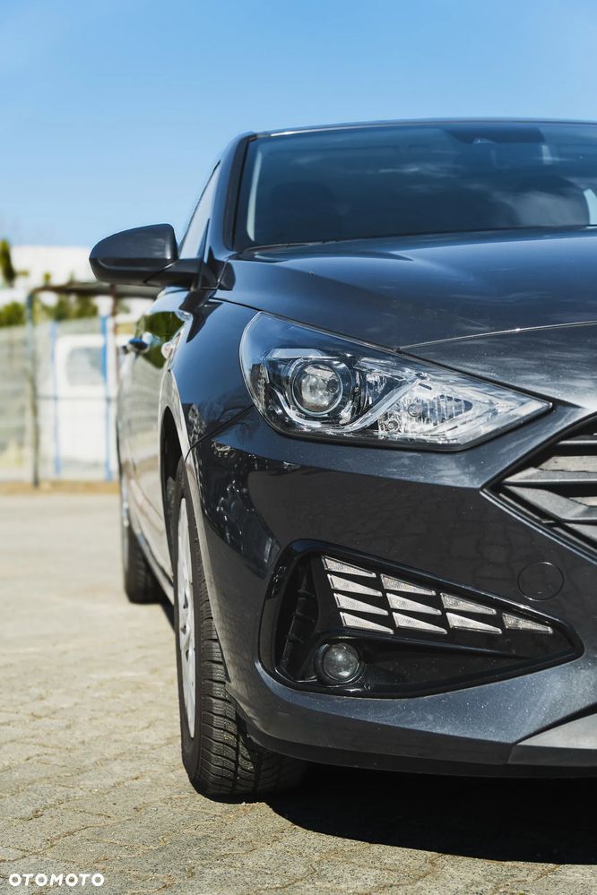 Hyundai i30 1.5 DPI Classic + - 12