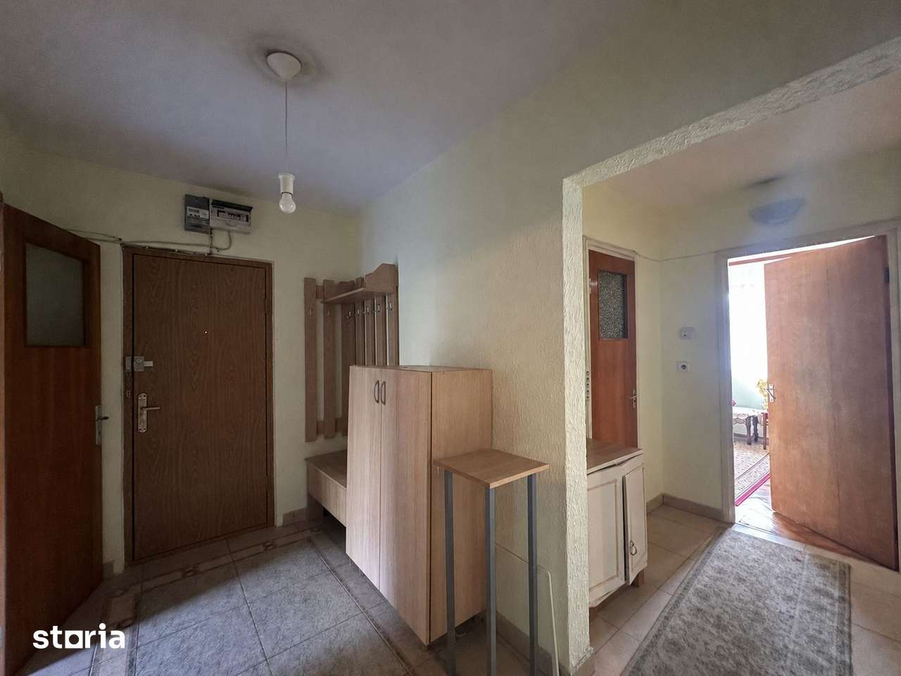Apartament decomandat cu 3 camere și balcon | zona Brâncoveanu — fotografia 2