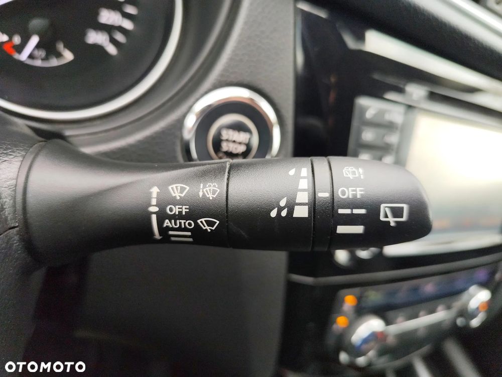 Nissan Qashqai 1.2 DIG-T N-Connecta - 27