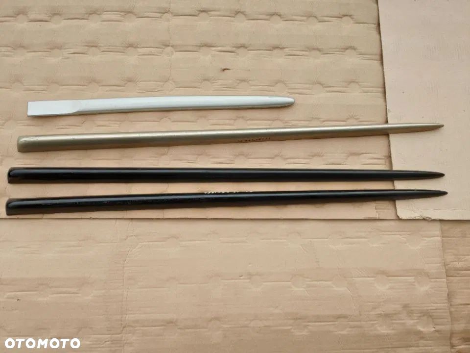 listwa drzwi chrysler pt cruiser - 1