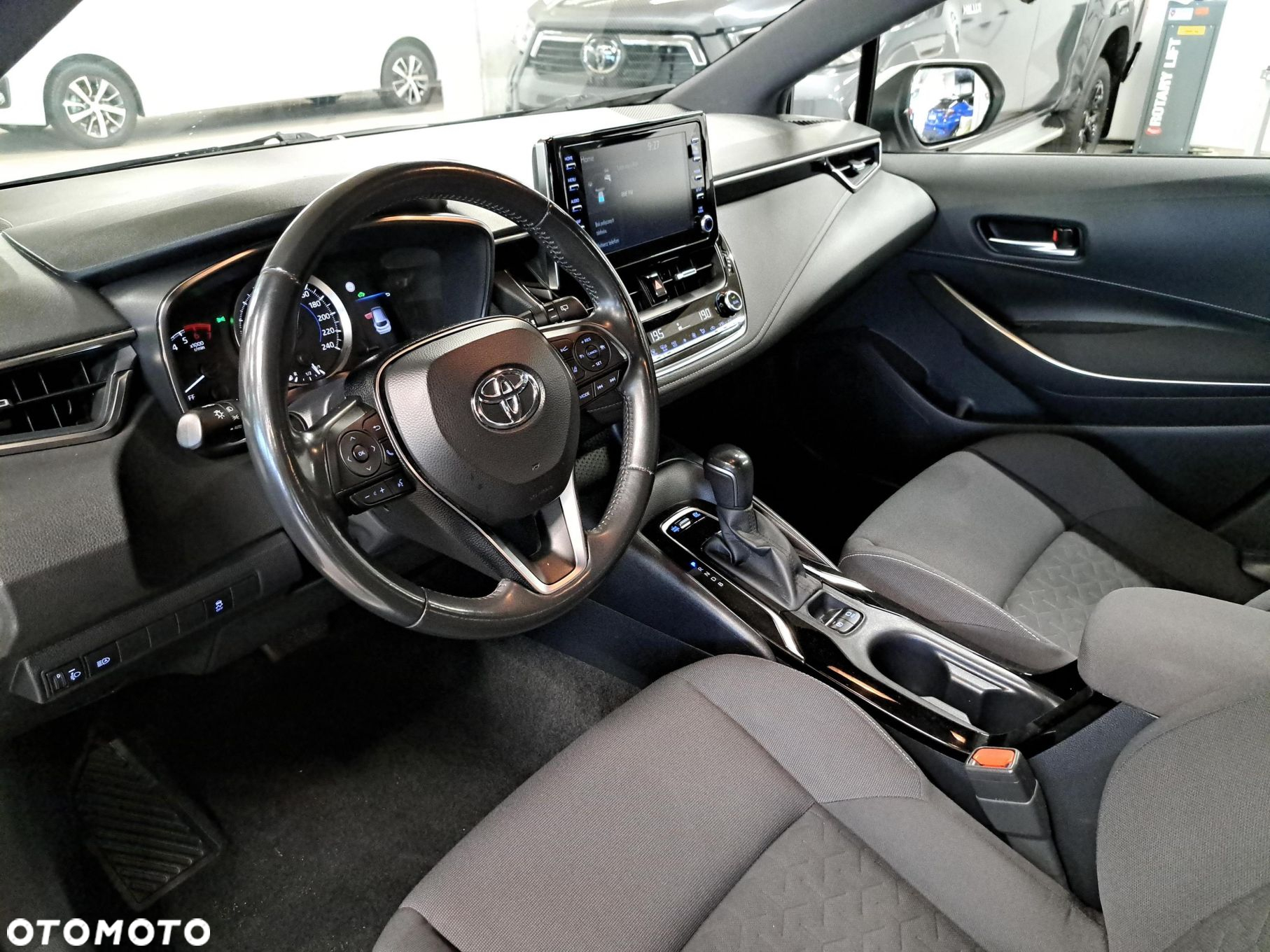 Toyota Corolla - 15