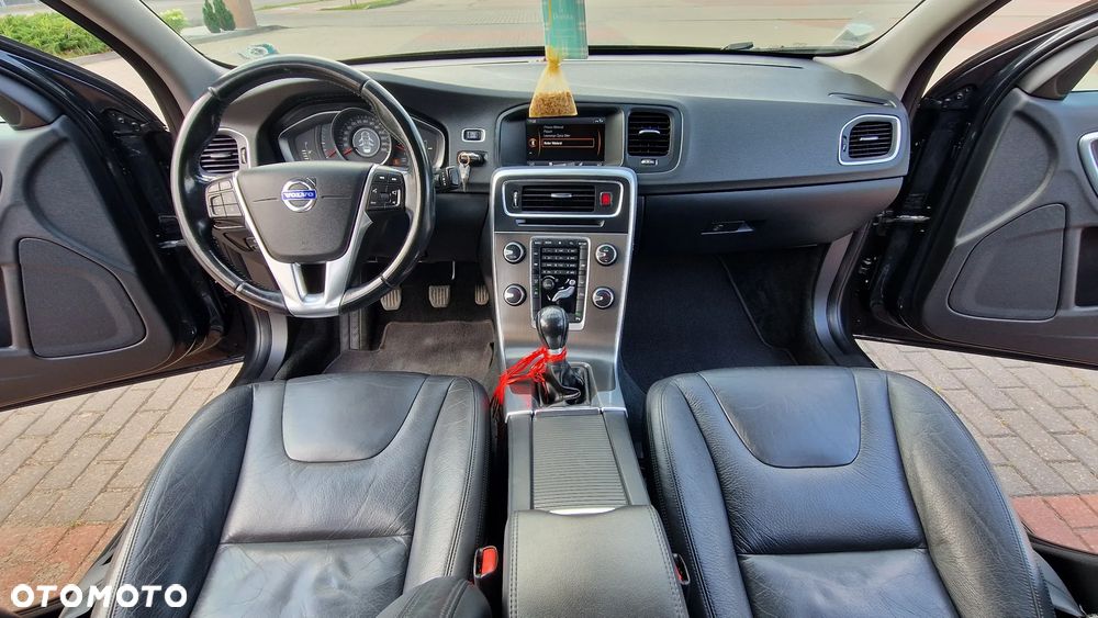 Volvo S60 D3 Momentum - 12