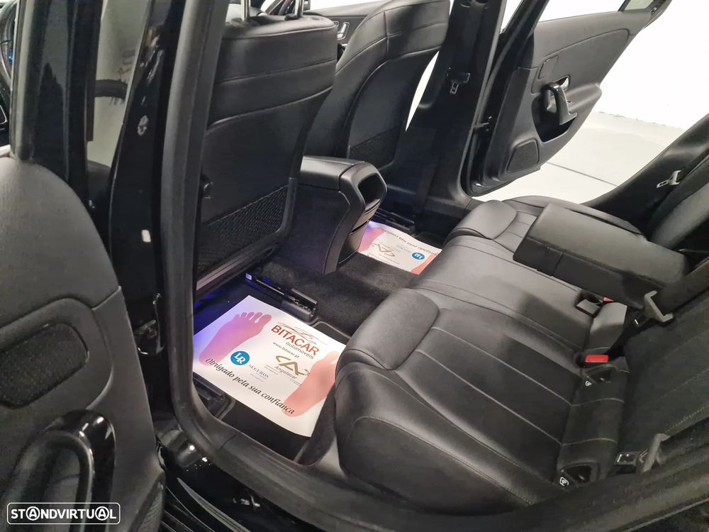 Mercedes-Benz A 180 Limousine d Style Plus Aut. - 25