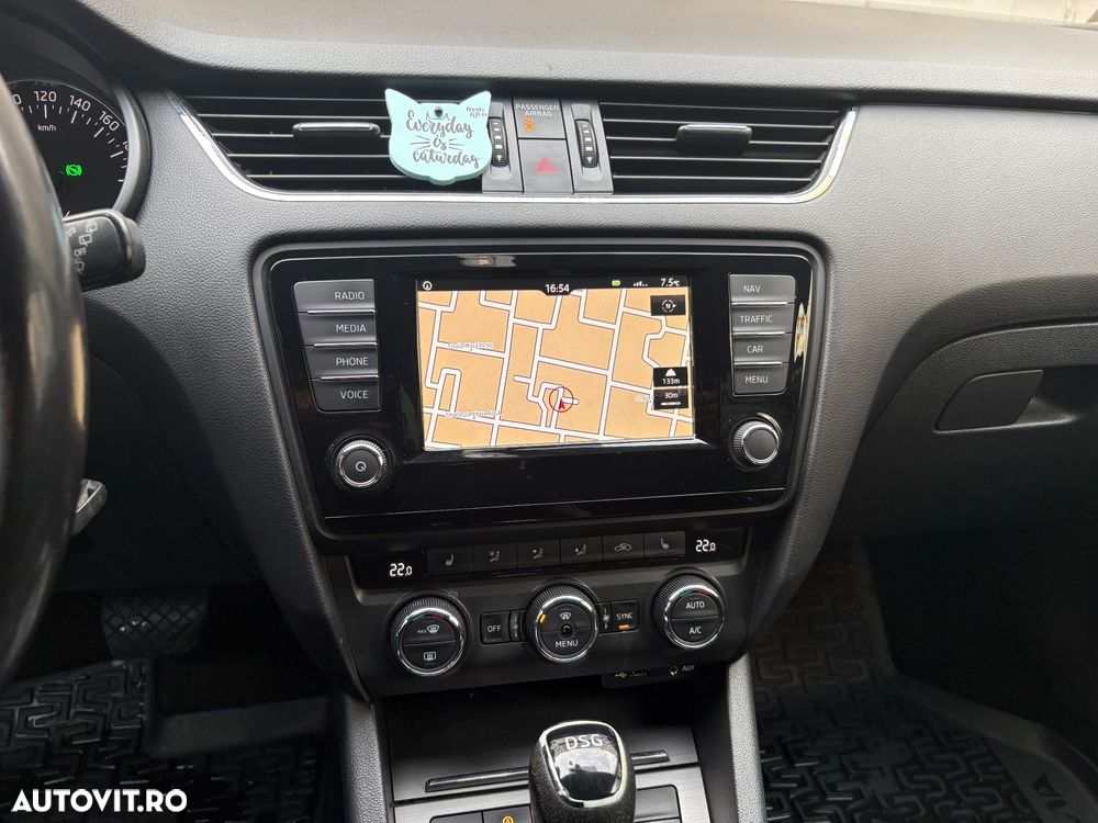 Skoda Octavia 2.0 TDI DSG Style - 8