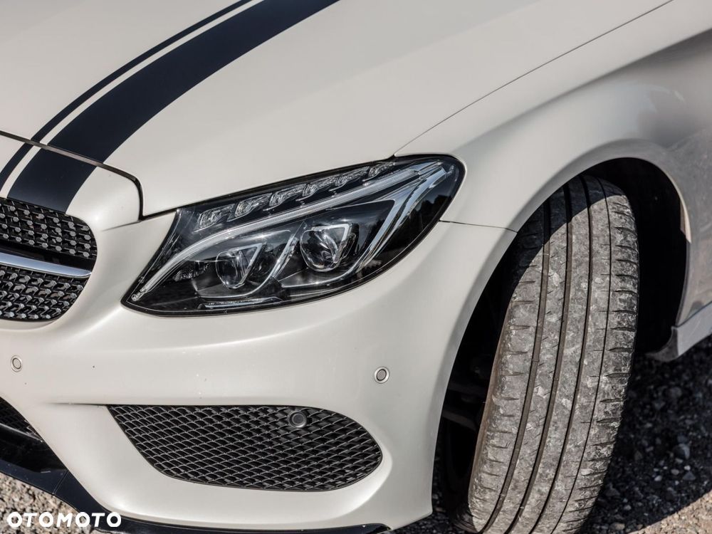 Mercedes-Benz Klasa C 300 9G-TRONIC - 35