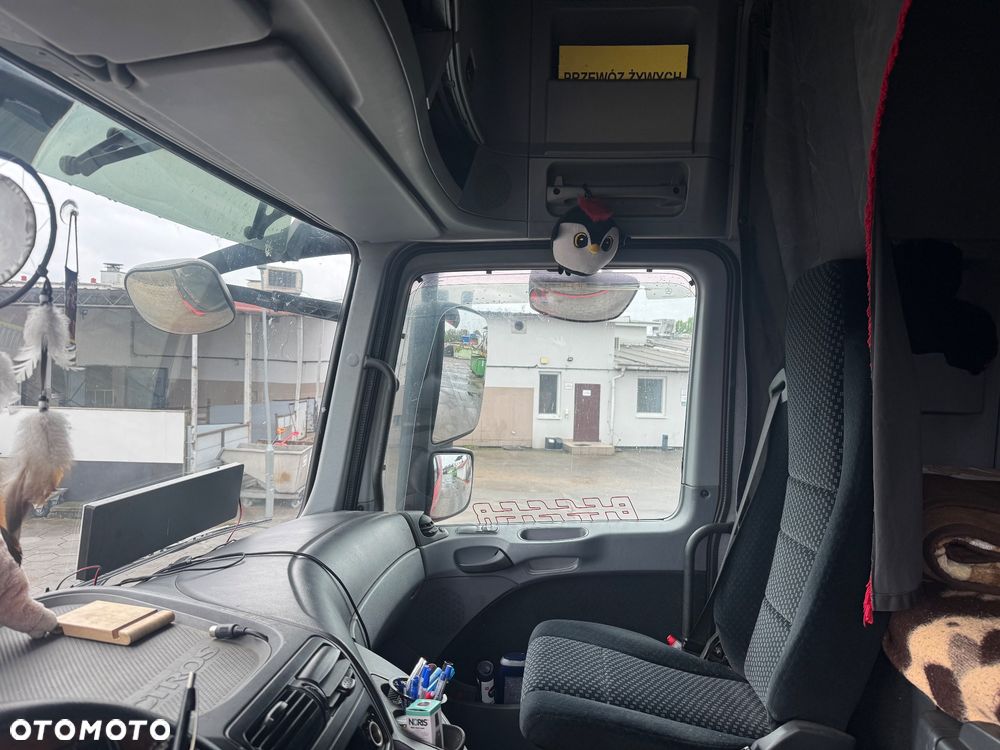 Mercedes-Benz Actros - 16