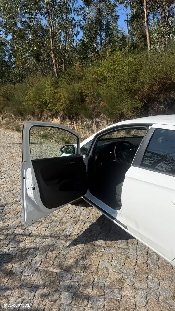 Opel Corsa 1.4 Cosmo Easytronic - 4
