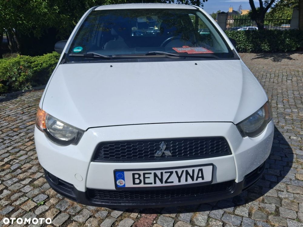 Mitsubishi Colt - 25