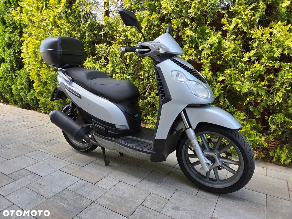 Piaggio Carnaby - 1
