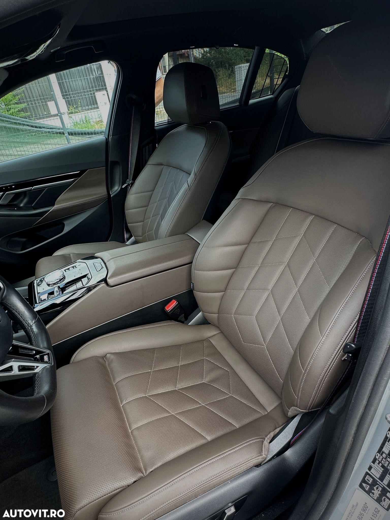 BMW Seria 5 520d xDrive AT MHEV - 39