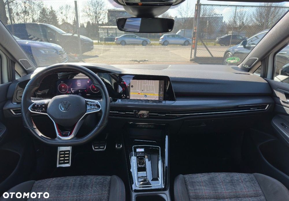 Volkswagen Golf - 17