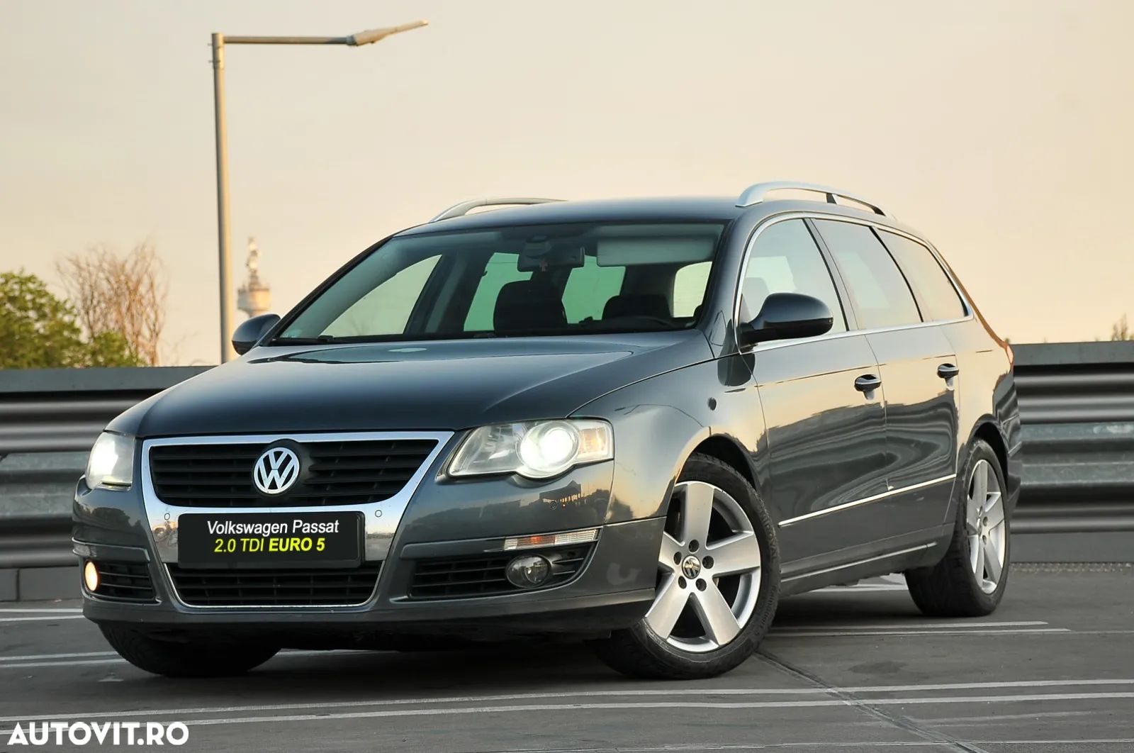 Volkswagen Passat Variant 2.0 TDI DPF DSG Comfortline - 1