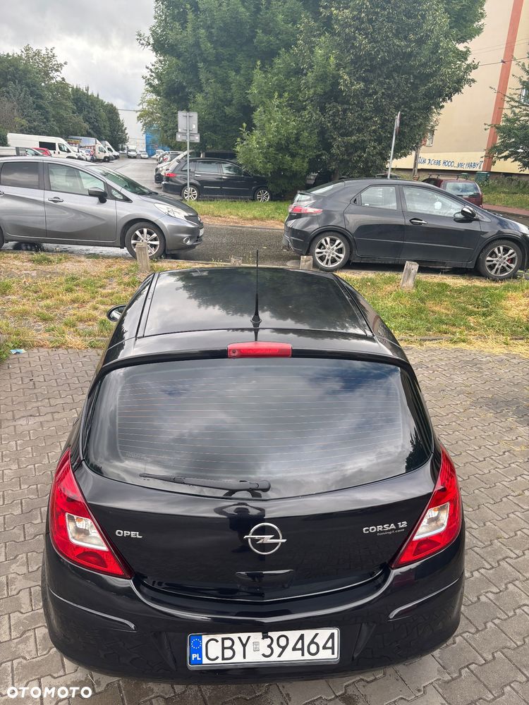 Opel Corsa 1.2 16V Essentia - 7