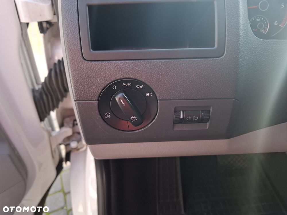 Volkswagen Transport T5 - 19