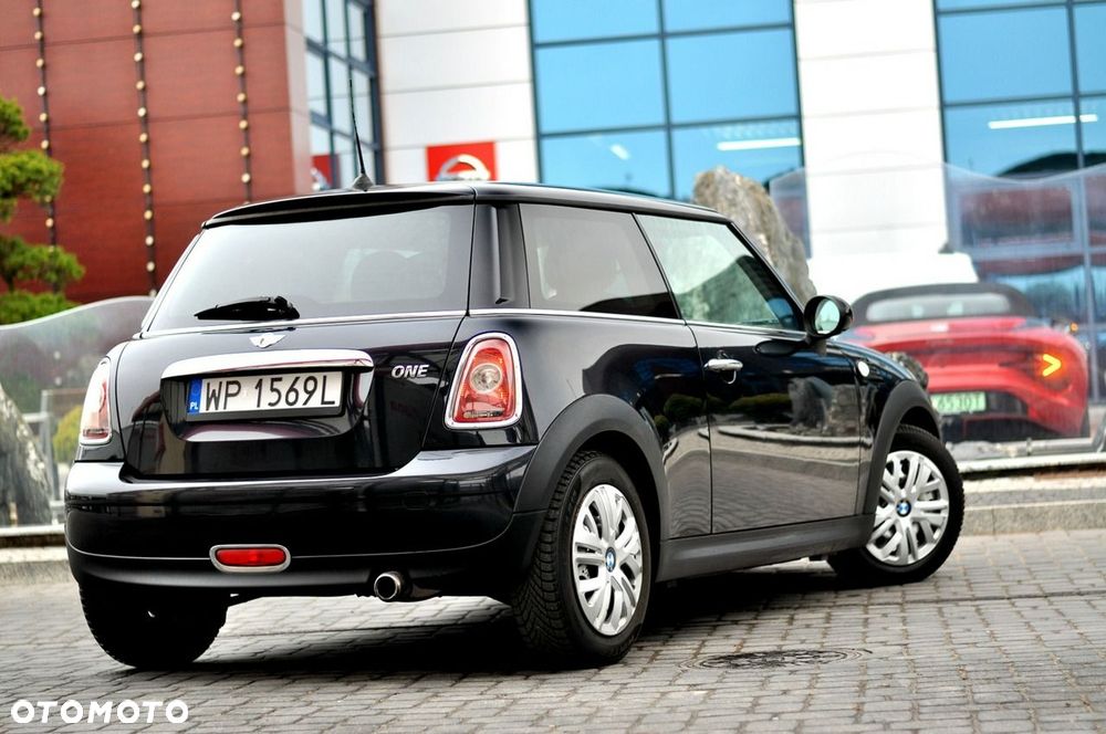 MINI ONE - 4
