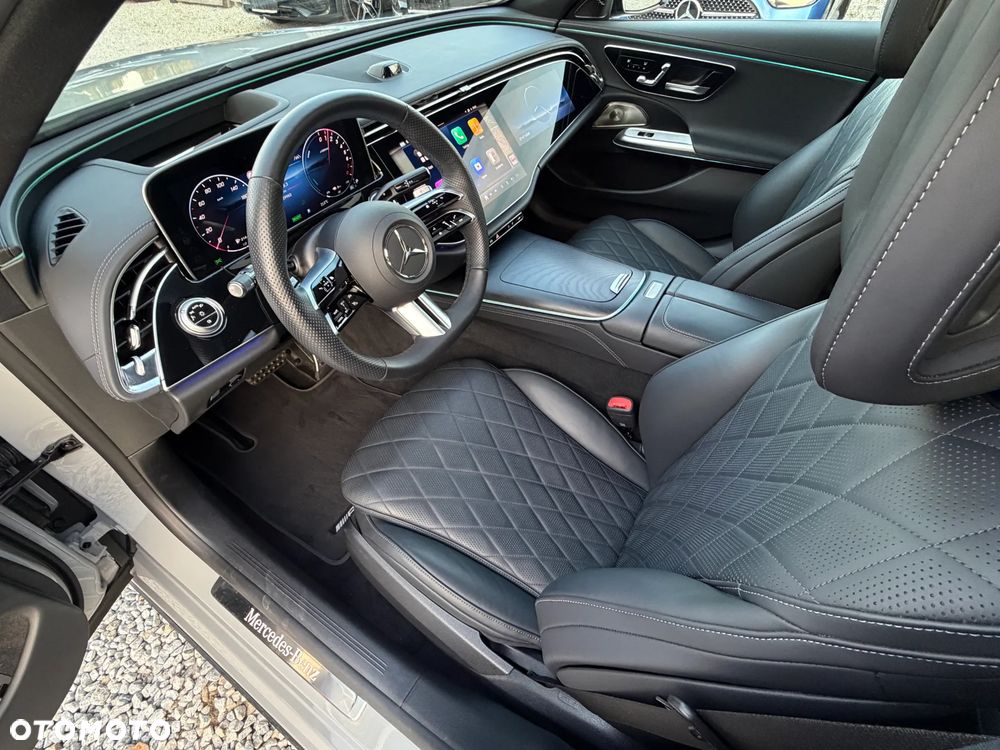 Mercedes-Benz Klasa E 400e 4Matic 9G-TRONIC AMG Line NIGHT Edition - 26