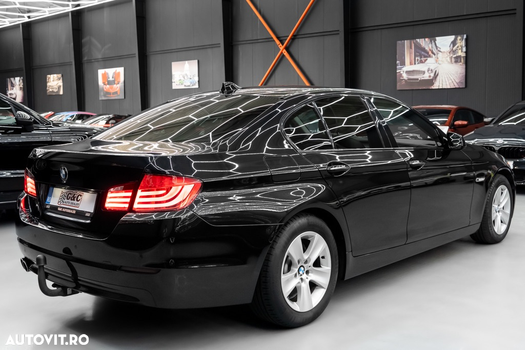 BMW Seria 5 520d Aut. - 26