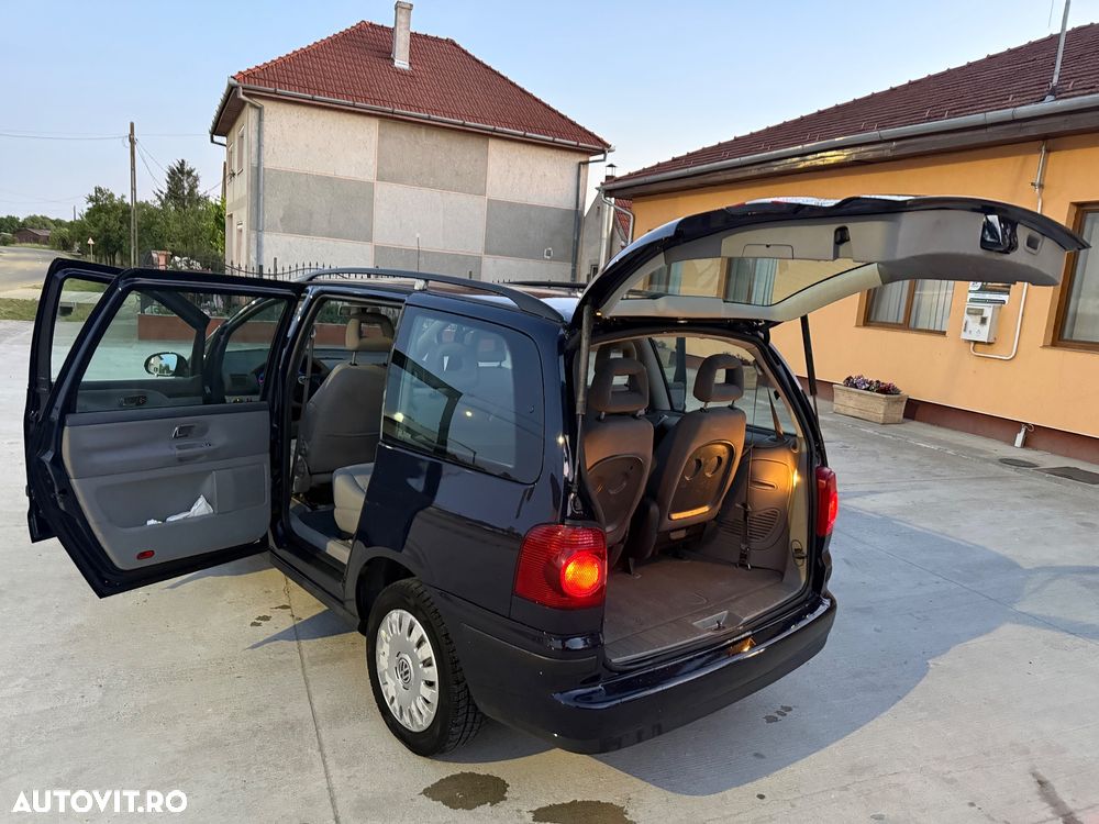 Volkswagen Sharan 1.9 TDI United II - 40
