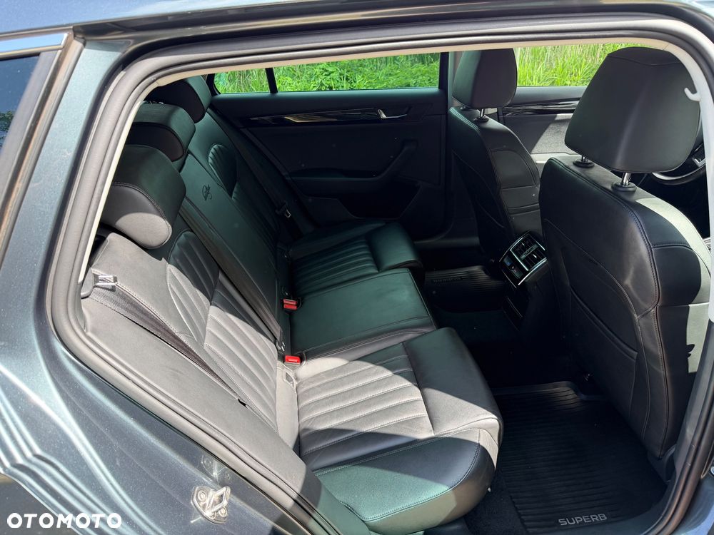 Skoda Superb 2.0 TDI 4x4 DSG L&K - 10