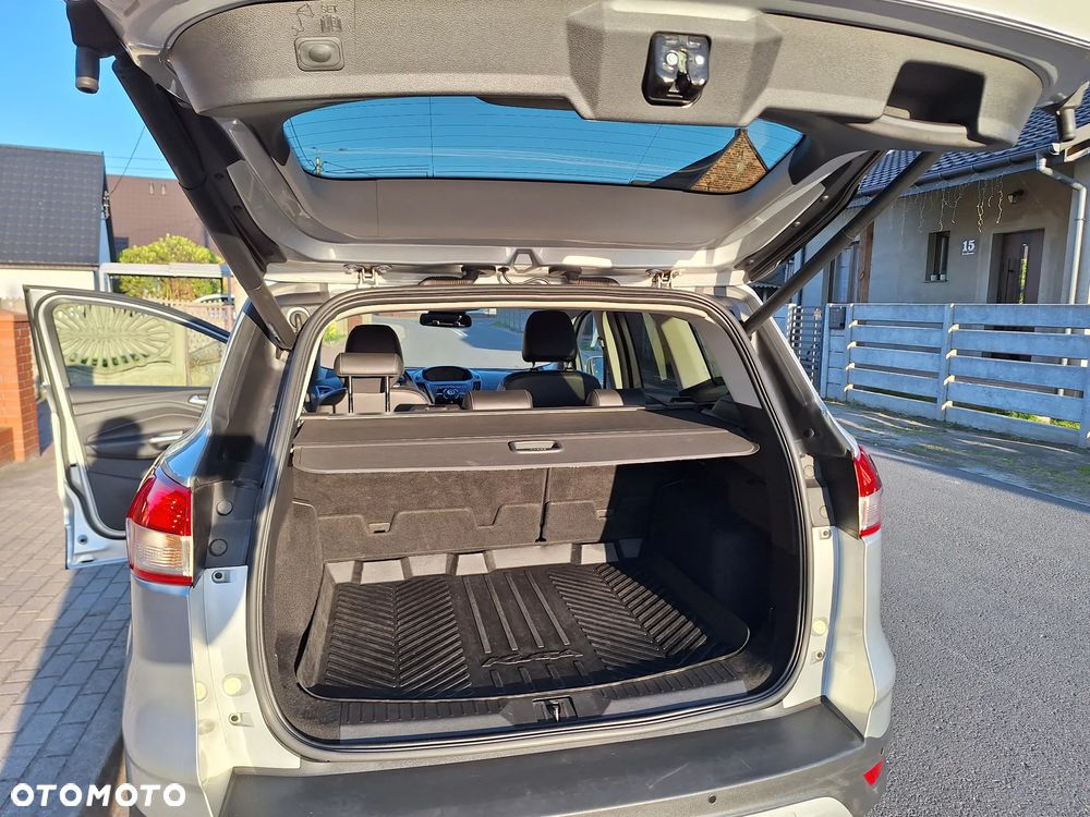 Ford Kuga 2.0 TDCi 4x4 Titanium - 23