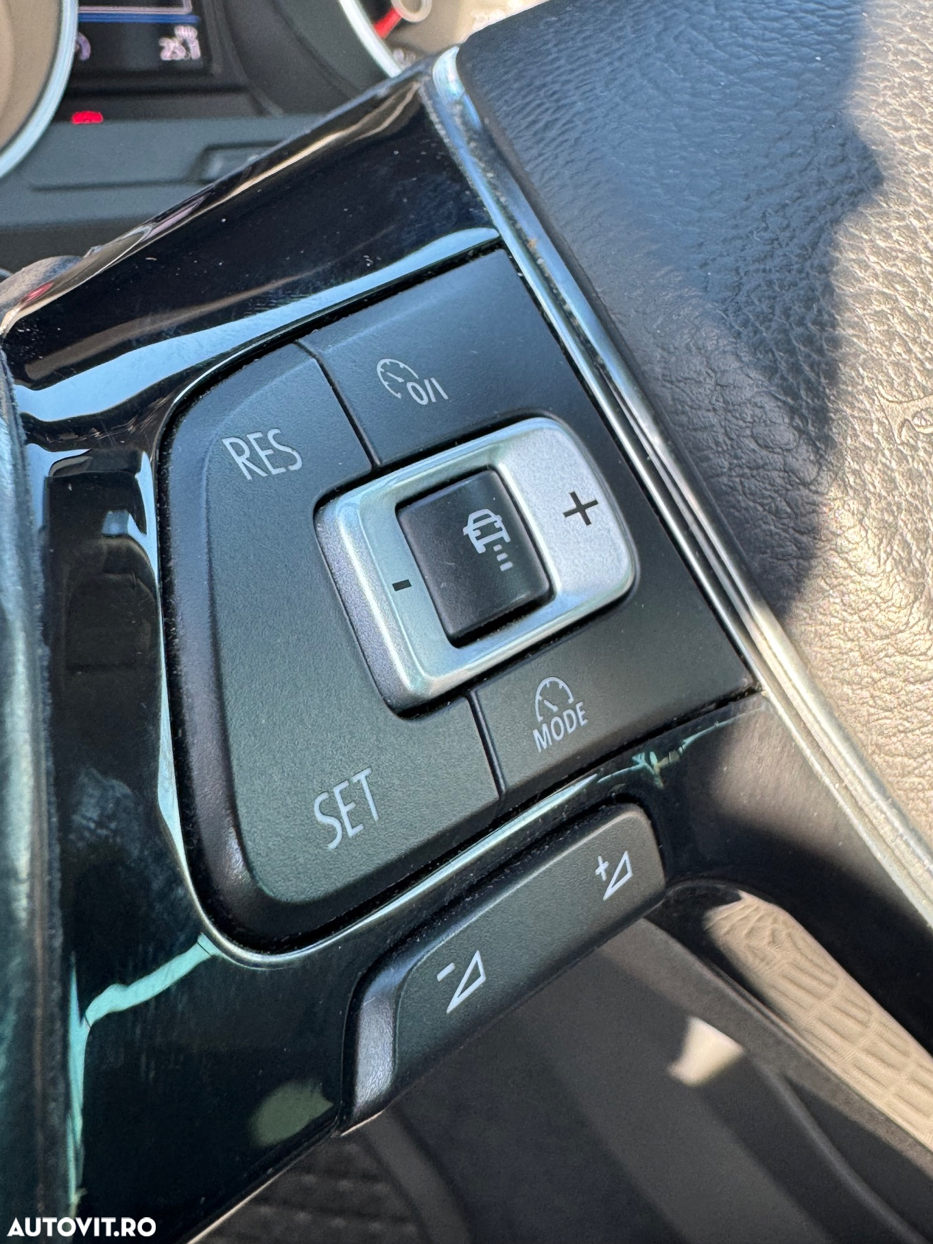 Volkswagen Tiguan - 19