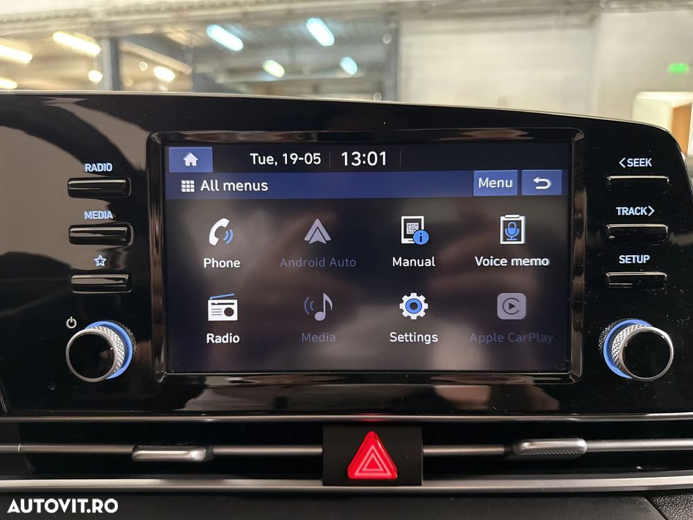 Hyundai Elantra - 21