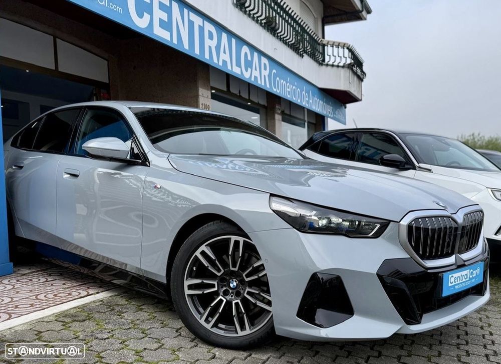 BMW 520 d Pack Desportivo M - 2