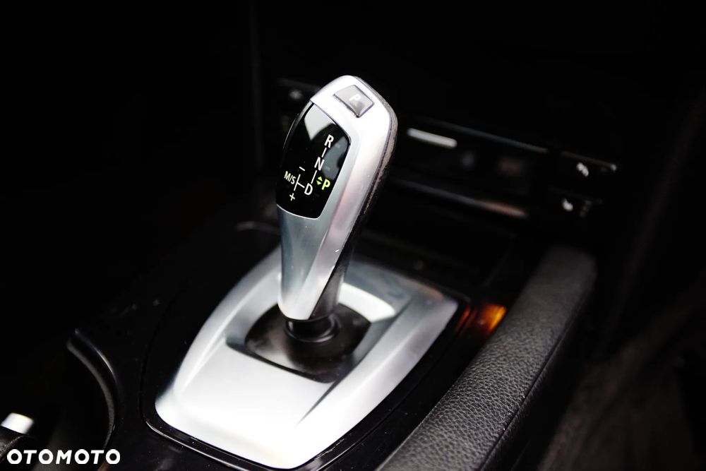 BMW Seria 5 530d - 24