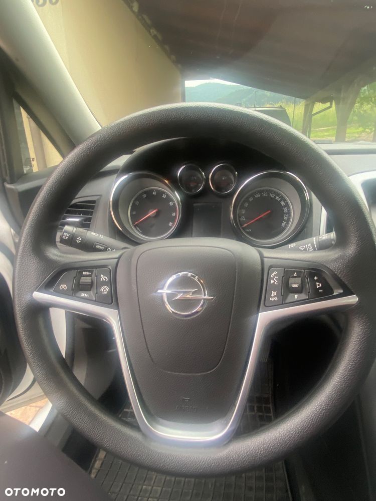 Opel Astra 1.4 T Executive EU6 - 5