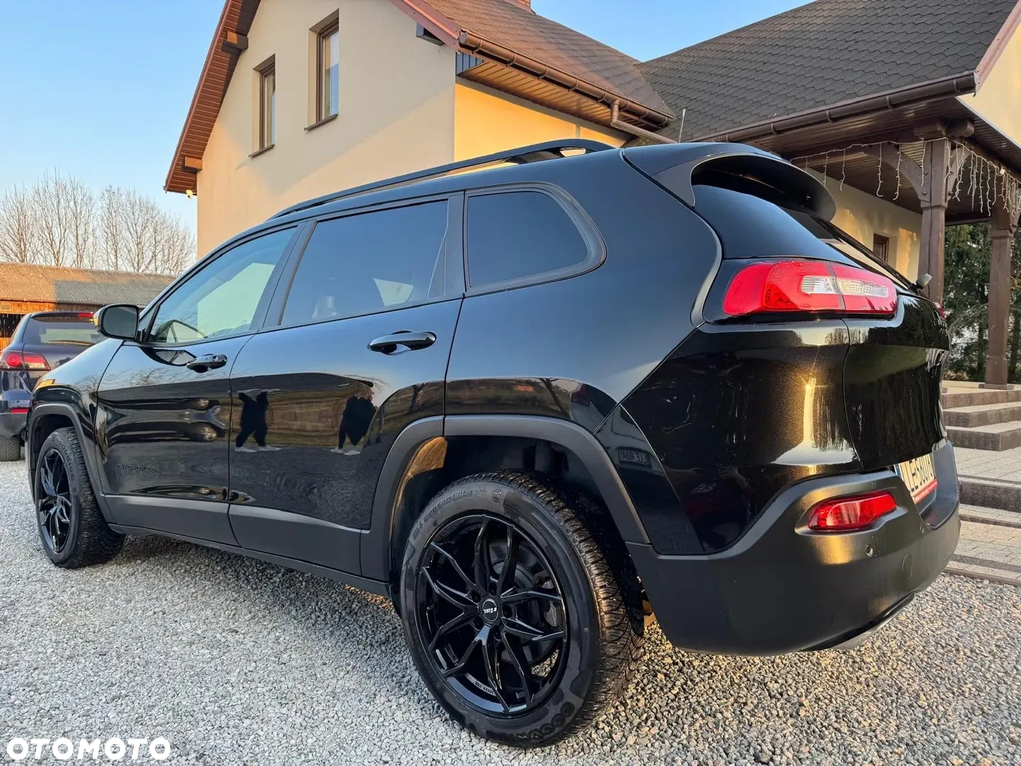 Jeep Cherokee - 5