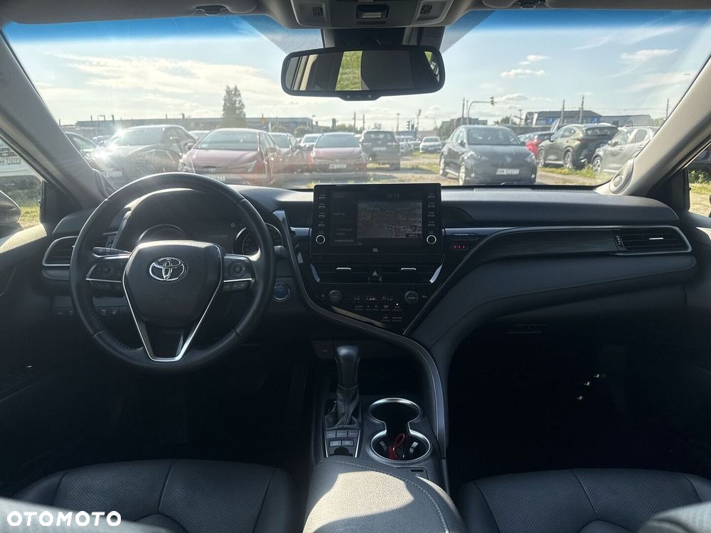 Toyota Camry 2.5 Hybrid Executive CVT - 12