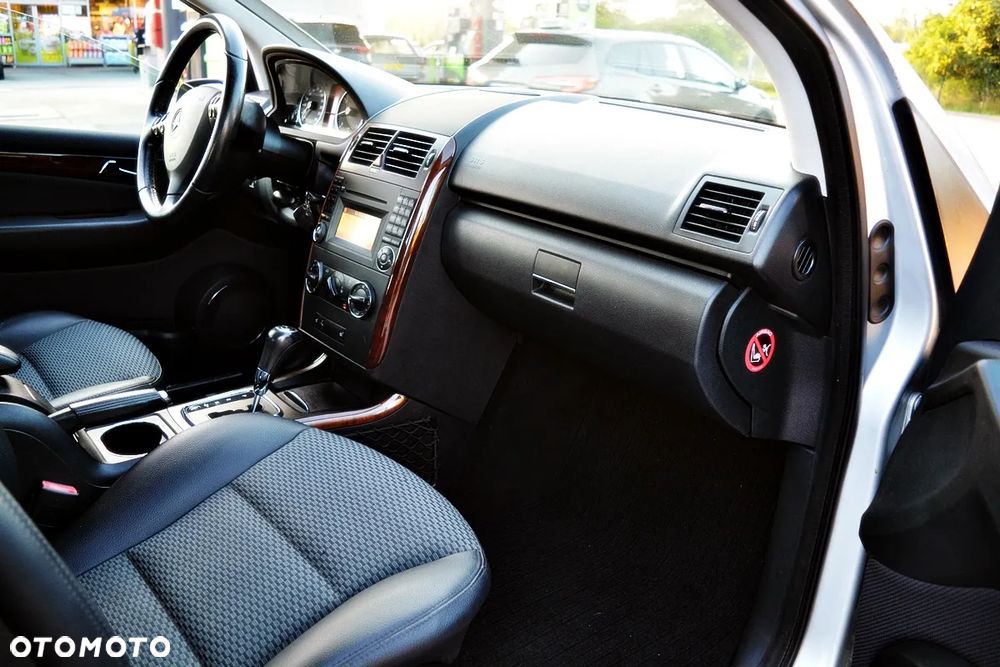 Mercedes-Benz Klasa A 160 Autotronic Elegance - 13