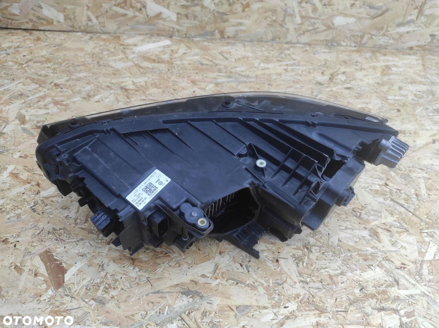 LAMPA PRAWA PRZÓD VW PASSAT B8 FULL LED - 7