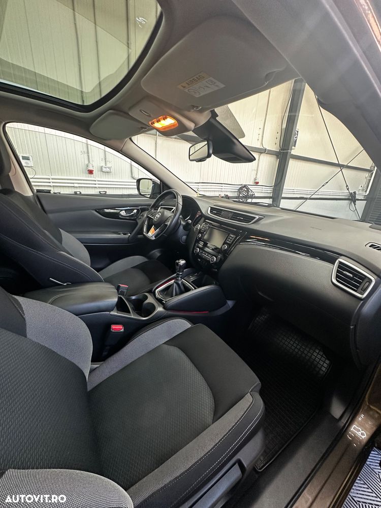 Nissan Qashqai 1.3 138CP 2WD N-Connecta - 15