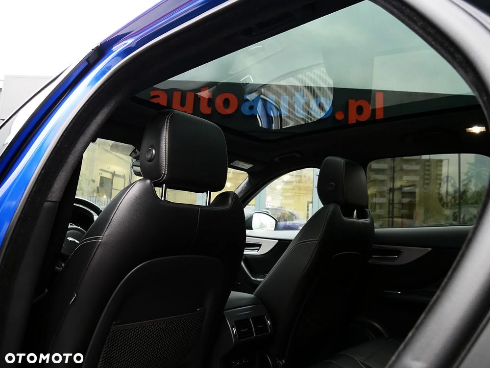 Jaguar F-Pace 2.0 i4P AWD R-Sport - 18