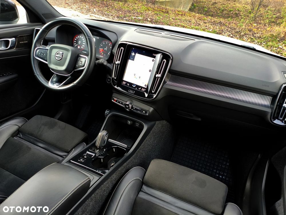 Volvo XC 40 T5 AWD Geartronic R-Design - 32